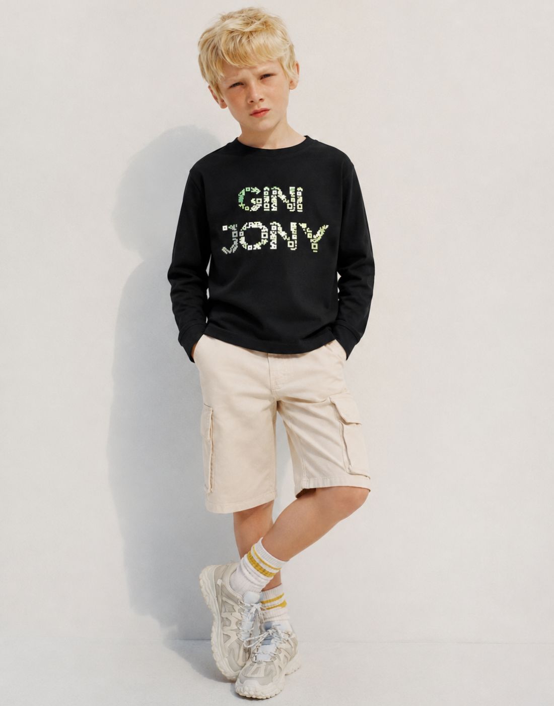 Girls Black Graphic Print Full Sleeve Knits Top