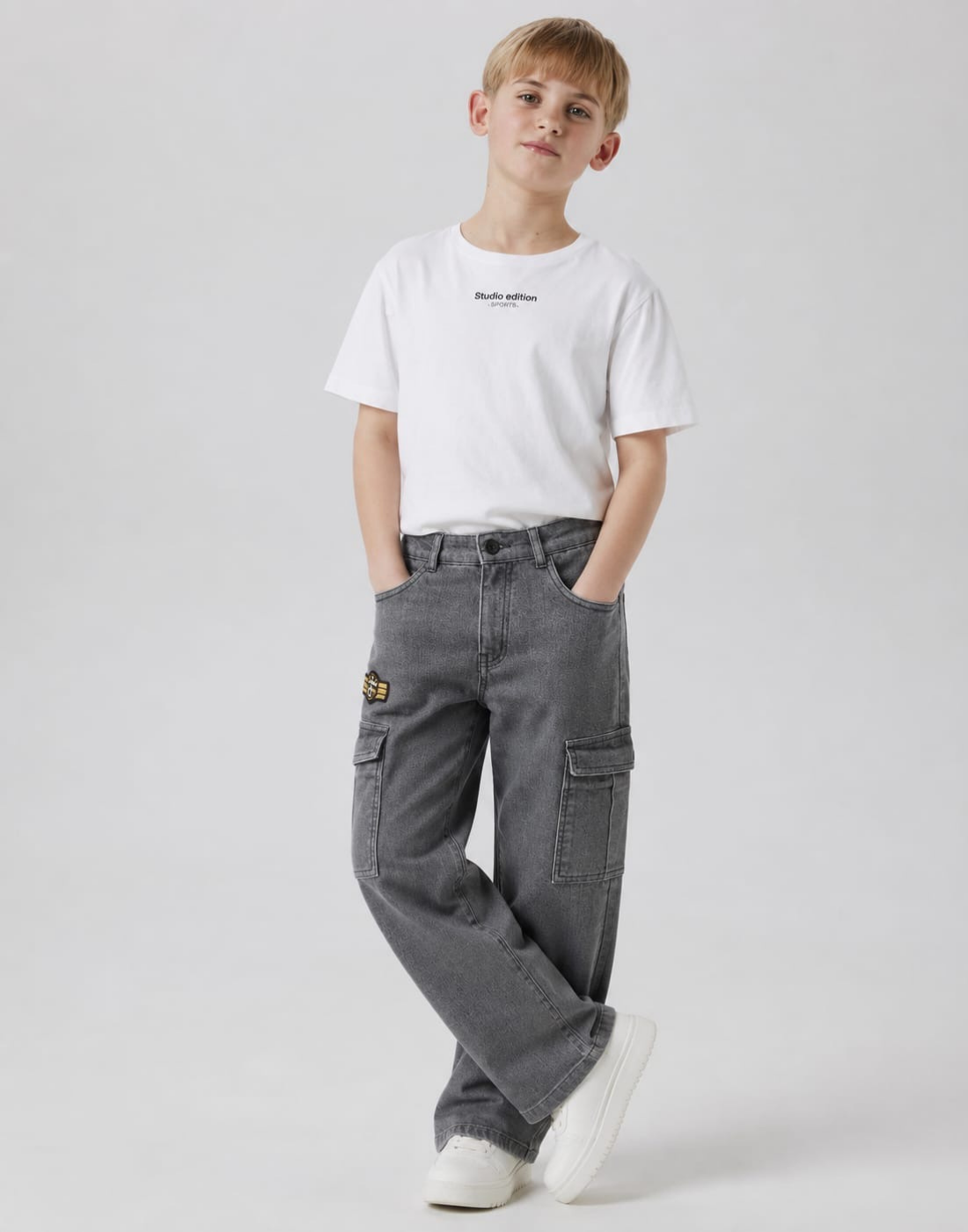 Boys Grey Solid Straight Fit Fixed Waist Jeans