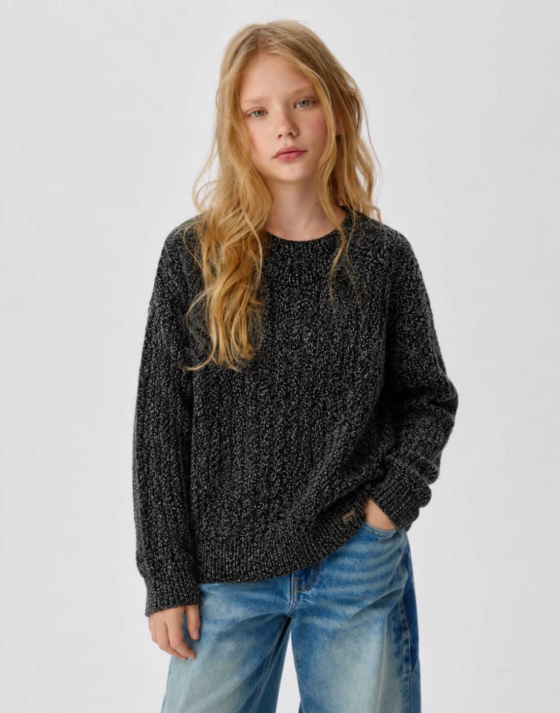 Girls Black Acrylic Sweater Full Sleeves